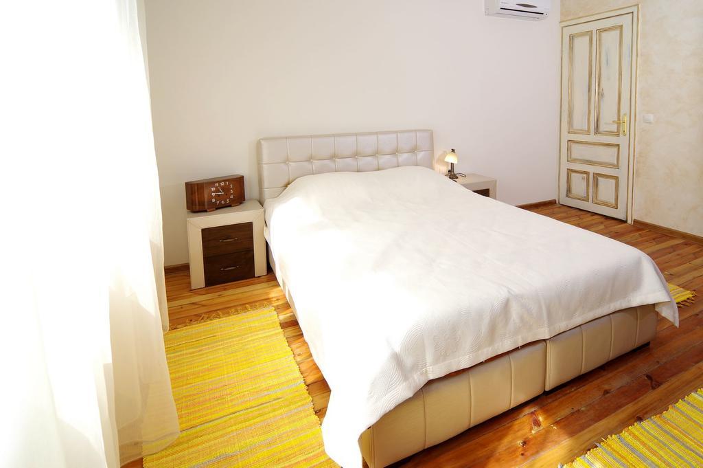 Art Guesthouse Vintage Burgas Ngoại thất bức ảnh