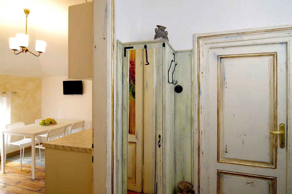 Art Guesthouse Vintage Burgas Ngoại thất bức ảnh